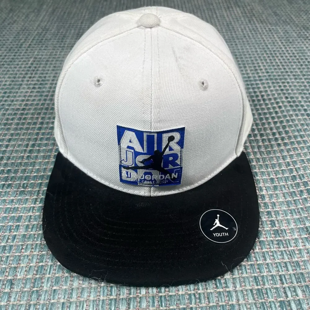 Air‎ Jordan City Collection SnapBack Hat Youth White Preowned